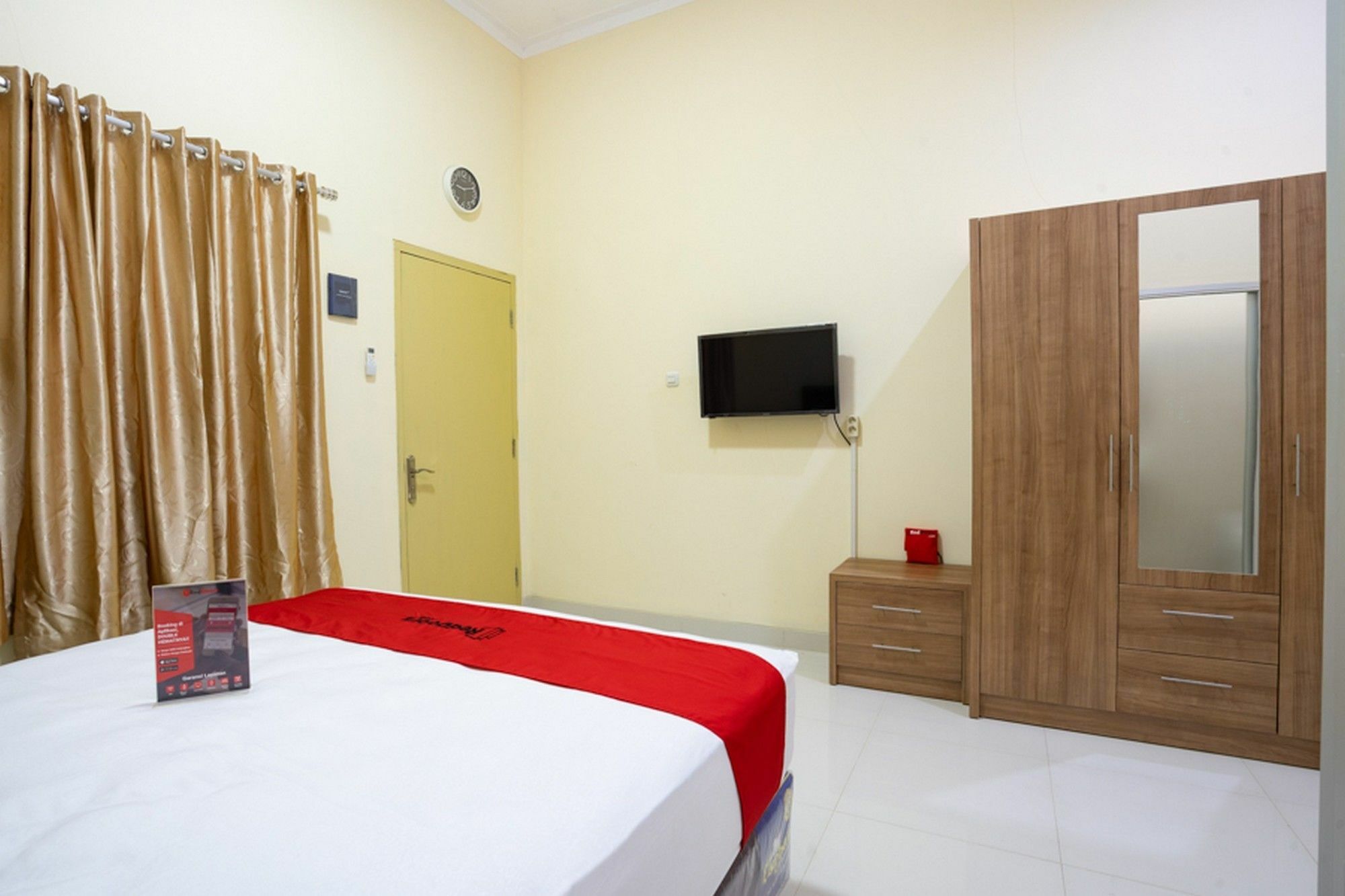 Oyo 90141 3A Syariah Hotell Jakarta Exteriör bild